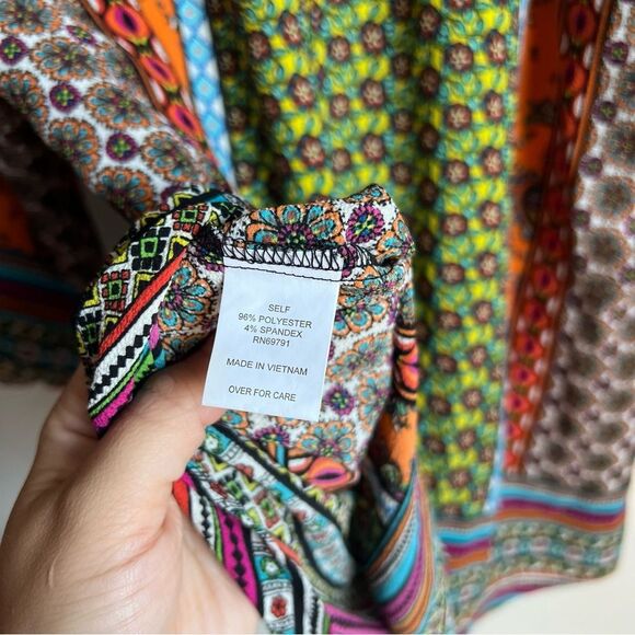 Figueroa & Flower Boho Paisley Tie Neck 3/4 Sleeve Blouse - Picture 5 of 6